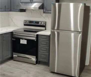 Detached Home For Lease | W9238503 - Photo 6