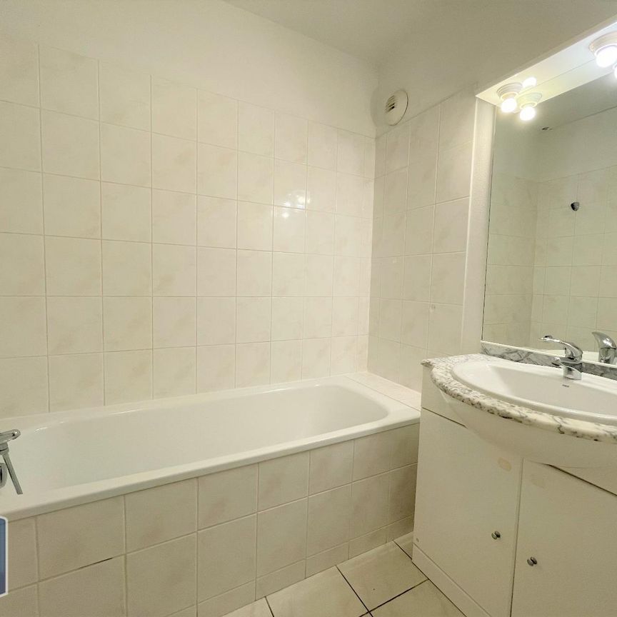 Location Appartement 2 pièces 44m² PINEUILH 33220 - Photo 1
