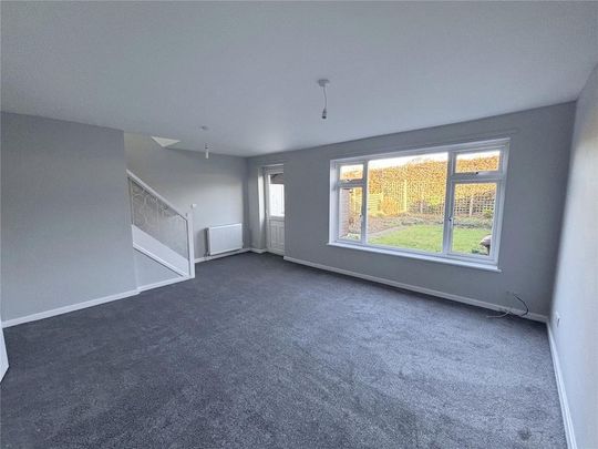 3 bedroom semi-detached house to rent - Photo 1