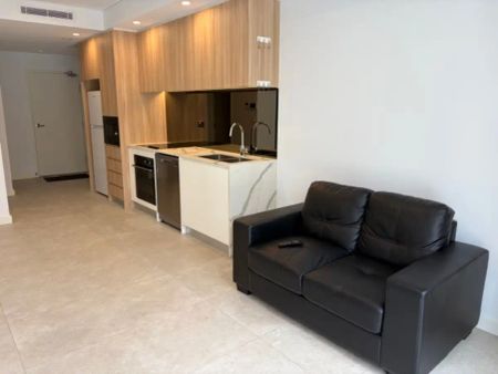 “Walking Distance to Schofields Station and Shops” - Photo 2