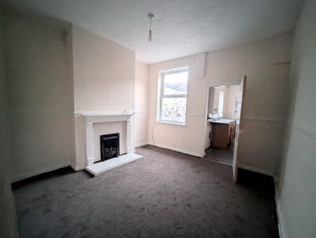 2 Beds - End of terrace house - - Photo 2