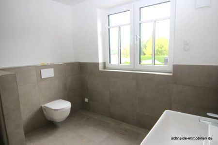 ***RESERVIERT***Neubau/Erstbezug!!! 3-Zimmer-Dachgeschoss-Wohnung mit Balkon - Photo 4