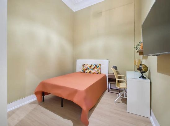 Largo Vitorino Damásio, Lisbon, Lisbon 1200-872 - Photo 1