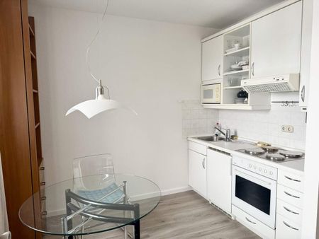 ++ Möbliertes Apartment mit traumhaftem Blick über Dresden zu vermieten ++ - Photo 5