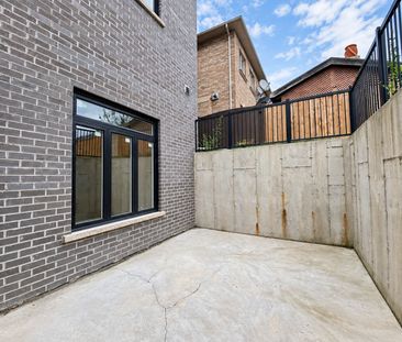 For Lease - 199 Waterloo Avenue, Toronto, Ontario - Photo 2
