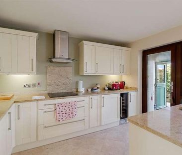 Apple Orchard, Prestbury, GL52 - Photo 2