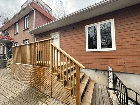 Central Barrie: Newly Renovated 1 Bed, 1 Bath Unit, Wellington St. West - Photo 4