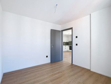 Furnished 2.5-room apartment with balcony - Photo 5