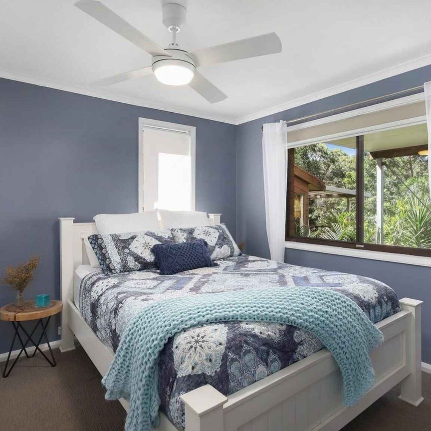 FAMILY HOME WITH STUDIO & WATERVIEWS! - Photo 1