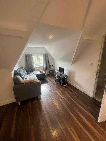 1 Bed Flat, Willesden Green, NW2 - Photo 2