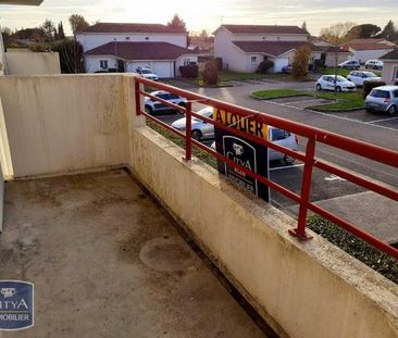 Location Appartement 2 pièces 54m² MARMANDE 47200 - Photo 4