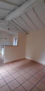 Location Appartement 2 pièces 39m² NEUVILLE SUR SAONE 69250 - Photo 4