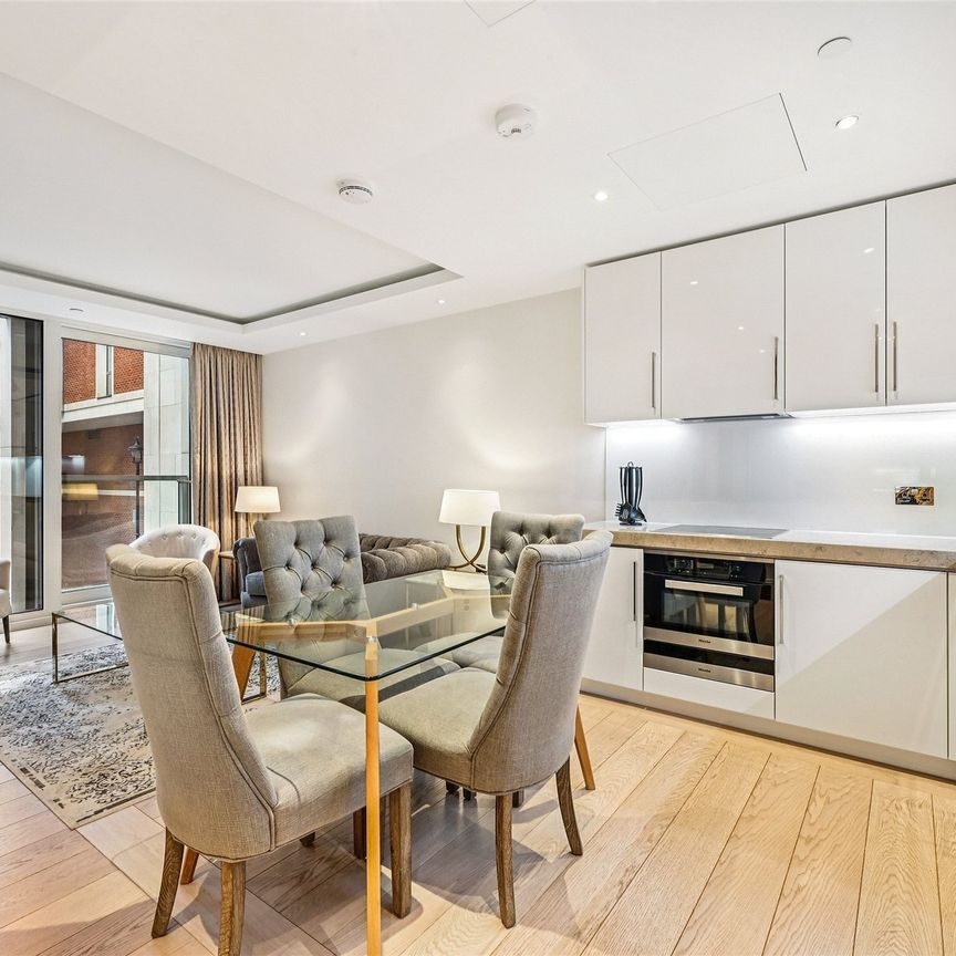 Savoy House, 190 Strand, London, WC2R flat to rent - Photo 1