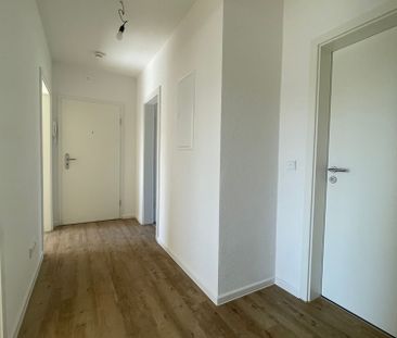 *moderne und renovierte Balkonwohnung mit Tageslichtbad* - Photo 3
