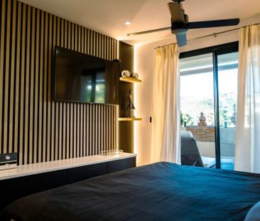 Middle Floor Apartment in Benahavís - Photo 4