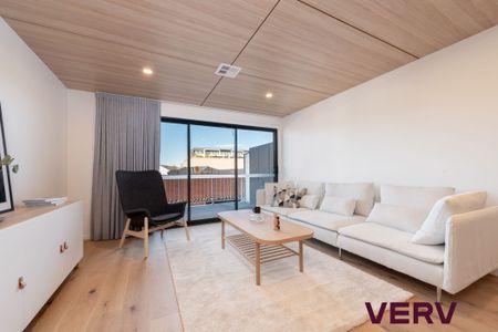DESIGNER APARTMENT IN THE HEART OF BRADDON - Photo 5