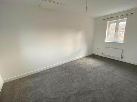 3 bedroom link detached house to rent - Photo 3