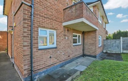 2 Bed Flat, Great Barr, B44 - Photo 3