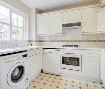 3 bedroom end of terrace house to rent - Photo 6