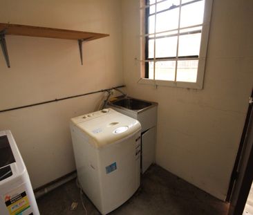 Two Bedroom Ground Floor Unit in Security Building - Photo 5