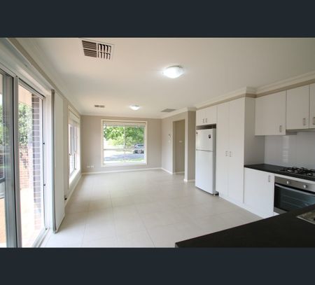 2/53 Frost Street, Orange, NSW 2800 - Photo 3