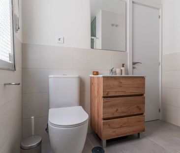 Modern room on Bailén Street - Photo 3