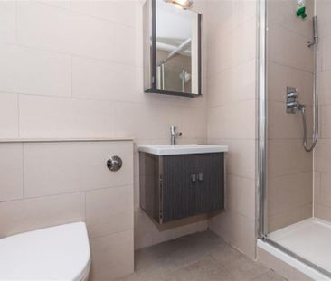 3 bedroom apartment to rent - Photo 6