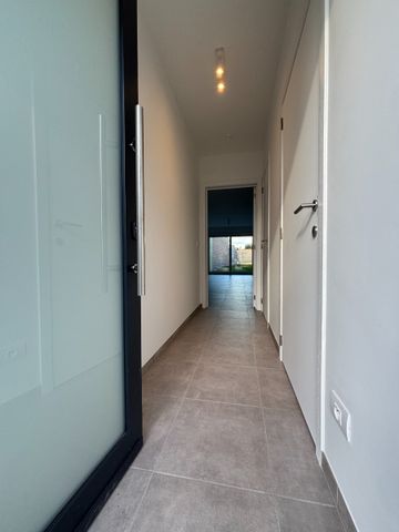 Knusse nieuwbouwwoning te huur in Sijsele - Foto 4