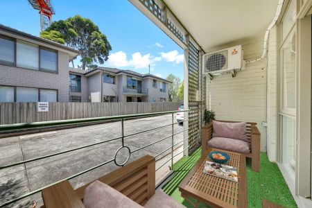 Great Location! - Photo 5