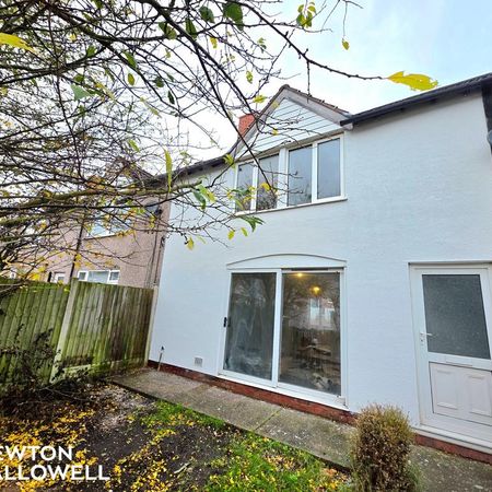 3 bedroom terraced house to rent - Photo 3