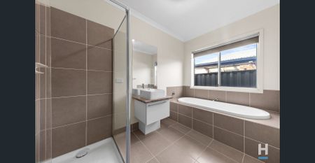 Modern Living in Prime Location! - Photo 4