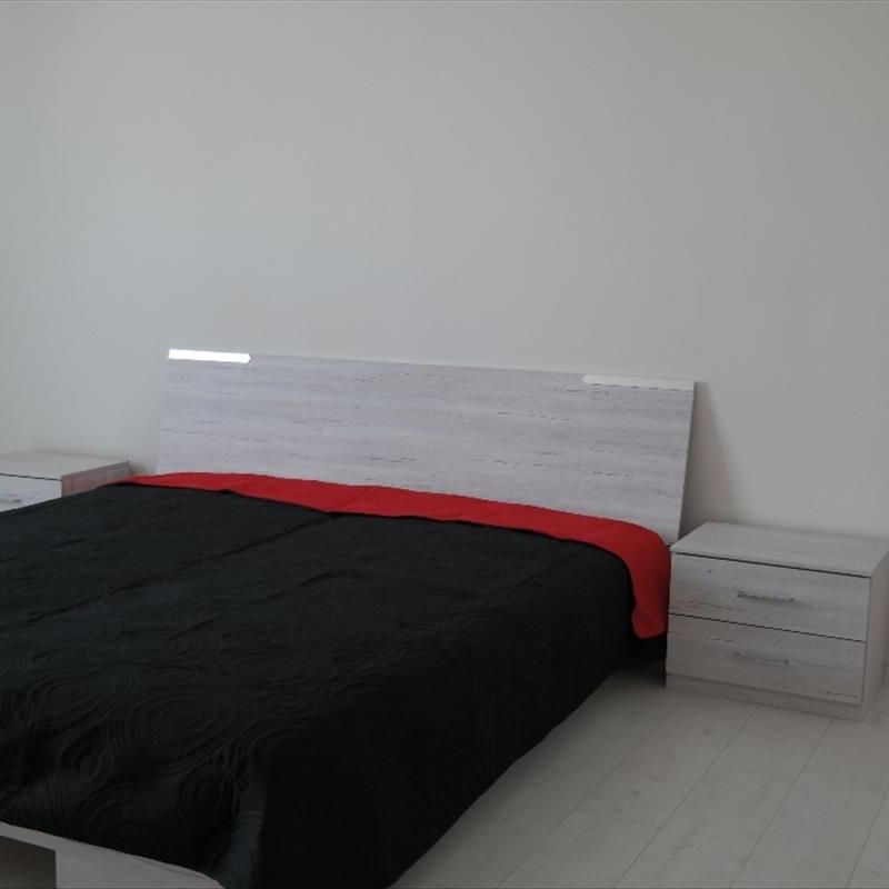 Kiadó felújított panel lakás - Pécs - Fotó 1