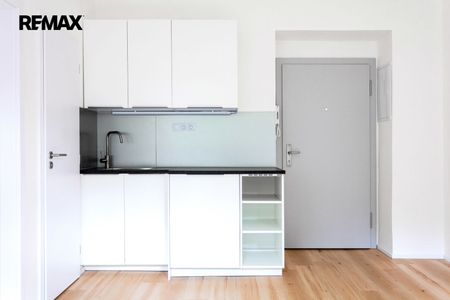 Pronájem bytu 2+kk v osobním vlastnictví 33 m², Praha 4 - Nusle - Fotografie 2