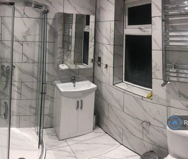 1 bedroom in a house share to rent - Photo 6