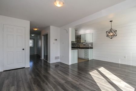 For Lease - 126 Southwinds Crescent, Midland, Ontario - Photo 2