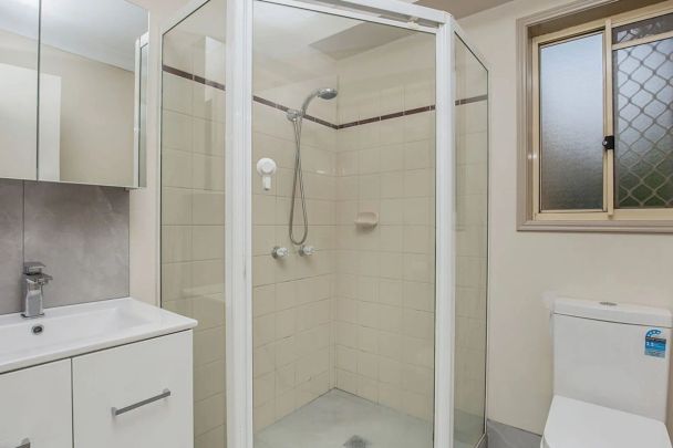 Modern 3-Bedroom Townhouse in Gated Boutique Complex - Photo 1