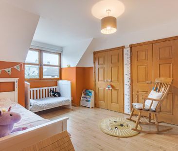 4 bedroom detached house to rent - Photo 4