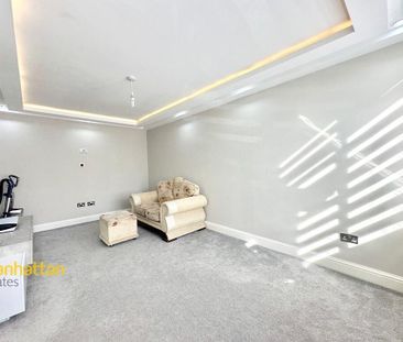 5 bedroom semi-detached house to rent - Photo 2