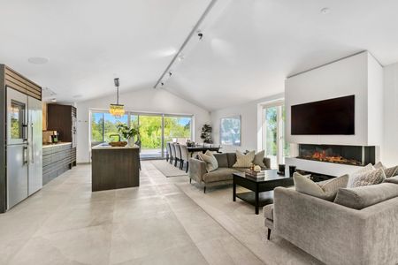 Kun til expats - liebhaveri med direkte udsigt til sø - Photo 2