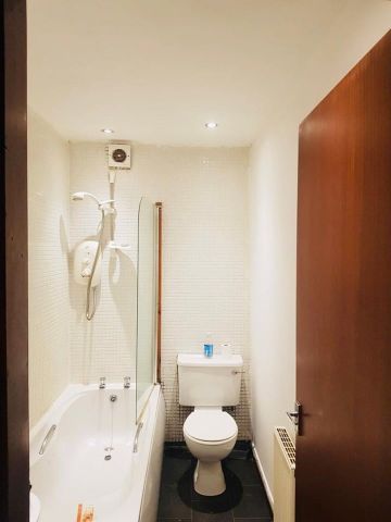 1 Bed Flat, Portland Street, AB11 - Photo 5