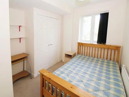 3 bedroom flat to rent - Photo 5