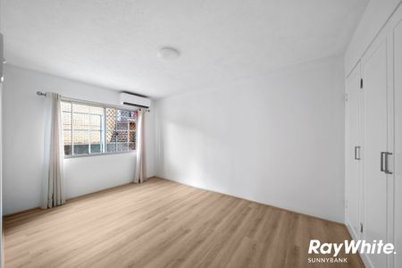 Newly Renovated Unit in Prime Location - Photo 5