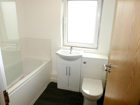 2 bedroom apartment to rent - Photo 5