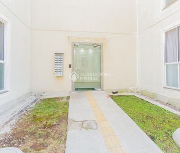 Apartamento com 2 quartos e 42m² para alugar em Morro Santana, Port... - Foto 3