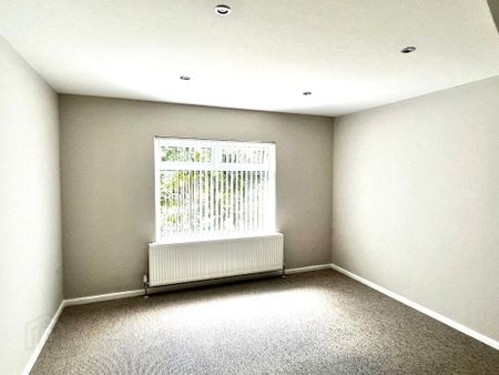 19 Knockmount Gardens, Belfast, BT5 6GP - Photo 4