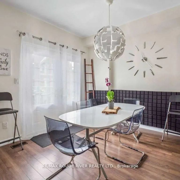 40 Tollgate Street N - Photo 1