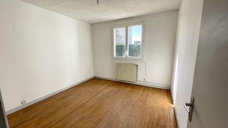 Location Appartement 3 pièces 60m² ROANNE 42300 - Photo 4