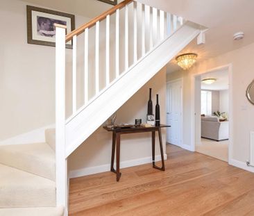 4 bedroom detached house to rent - Photo 2