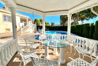Incredible villa 1 minute from La Zenia be