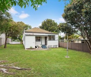 28 Elder Street Lambton NSW - Photo 2